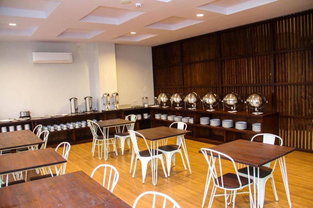 Hotel Grand Kutilang Syariah Bandar Lampung Luaran gambar